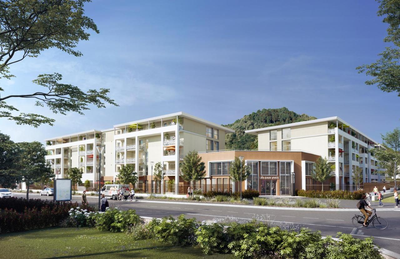 Residence Services Seniors Domitys Les Eaux Vives Digne-les-Bains Bagian luar foto